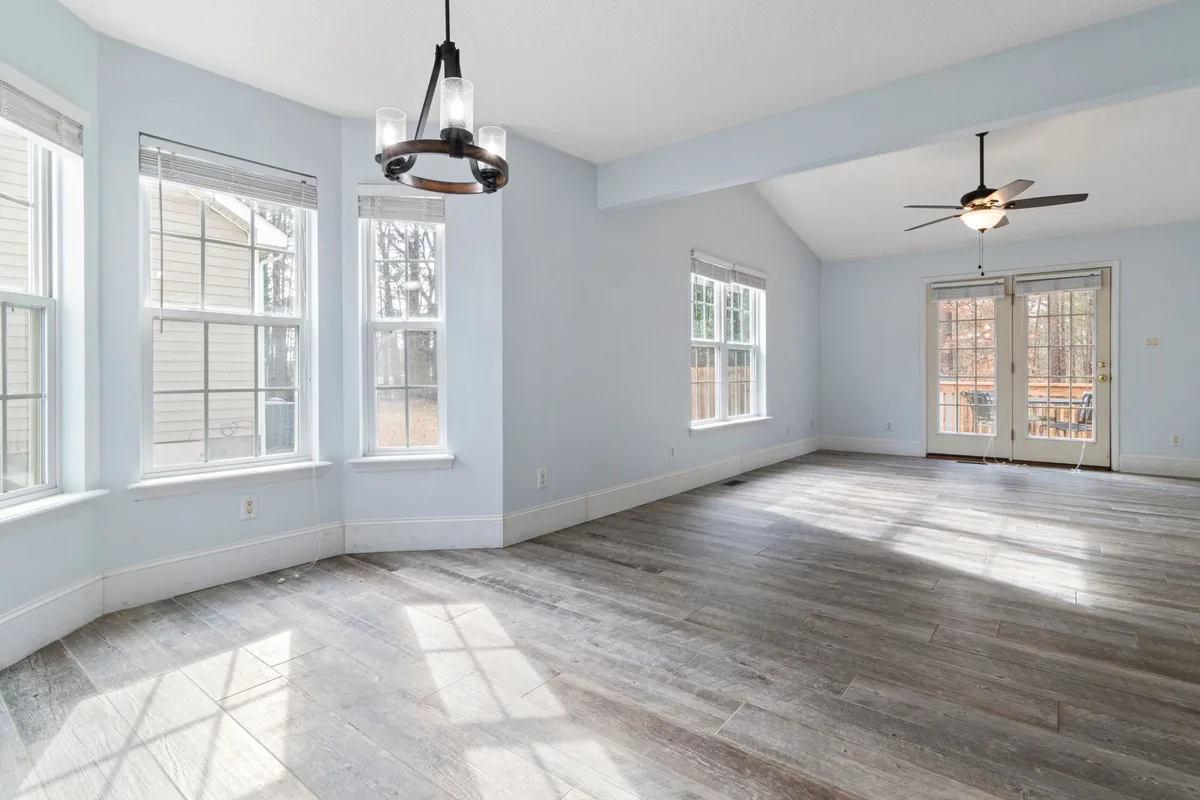 Clean, safe room after biohazard cleanup in Freeport Manor, Sacramento, CA